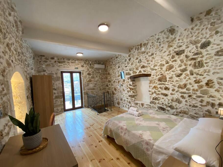 Stavlos Traditional Suite Atsipopoulo Exteriör bild