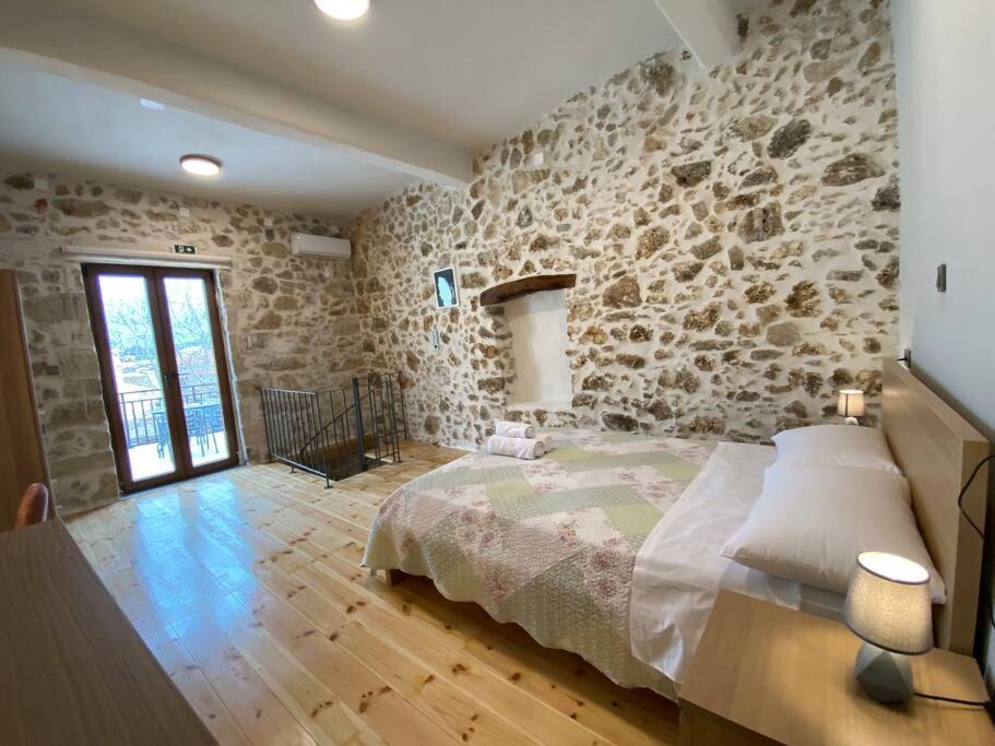 Stavlos Traditional Suite Atsipopoulo Exteriör bild
